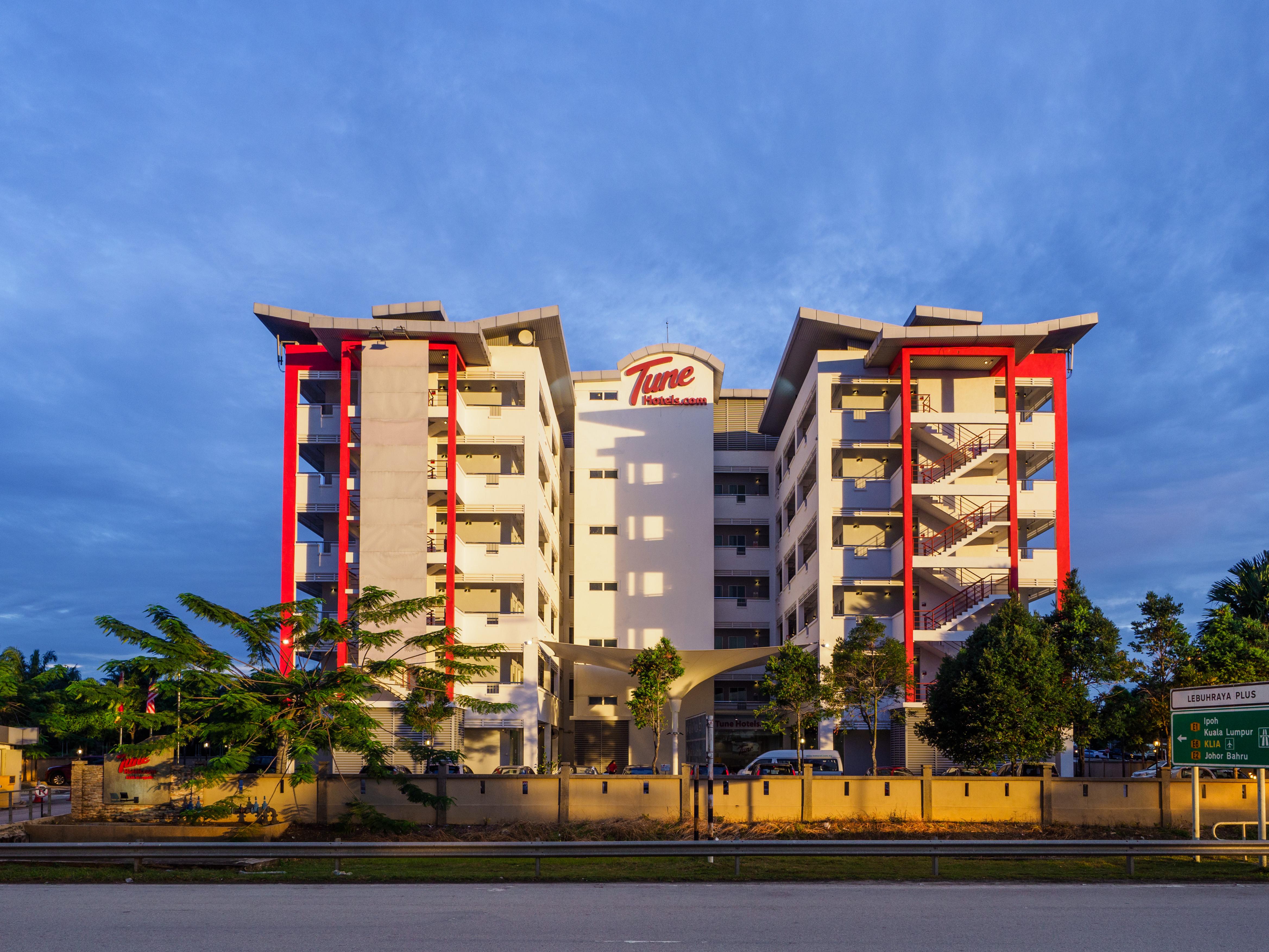 Tune Hotel Klia Aeropolis Sepang Exterior photo