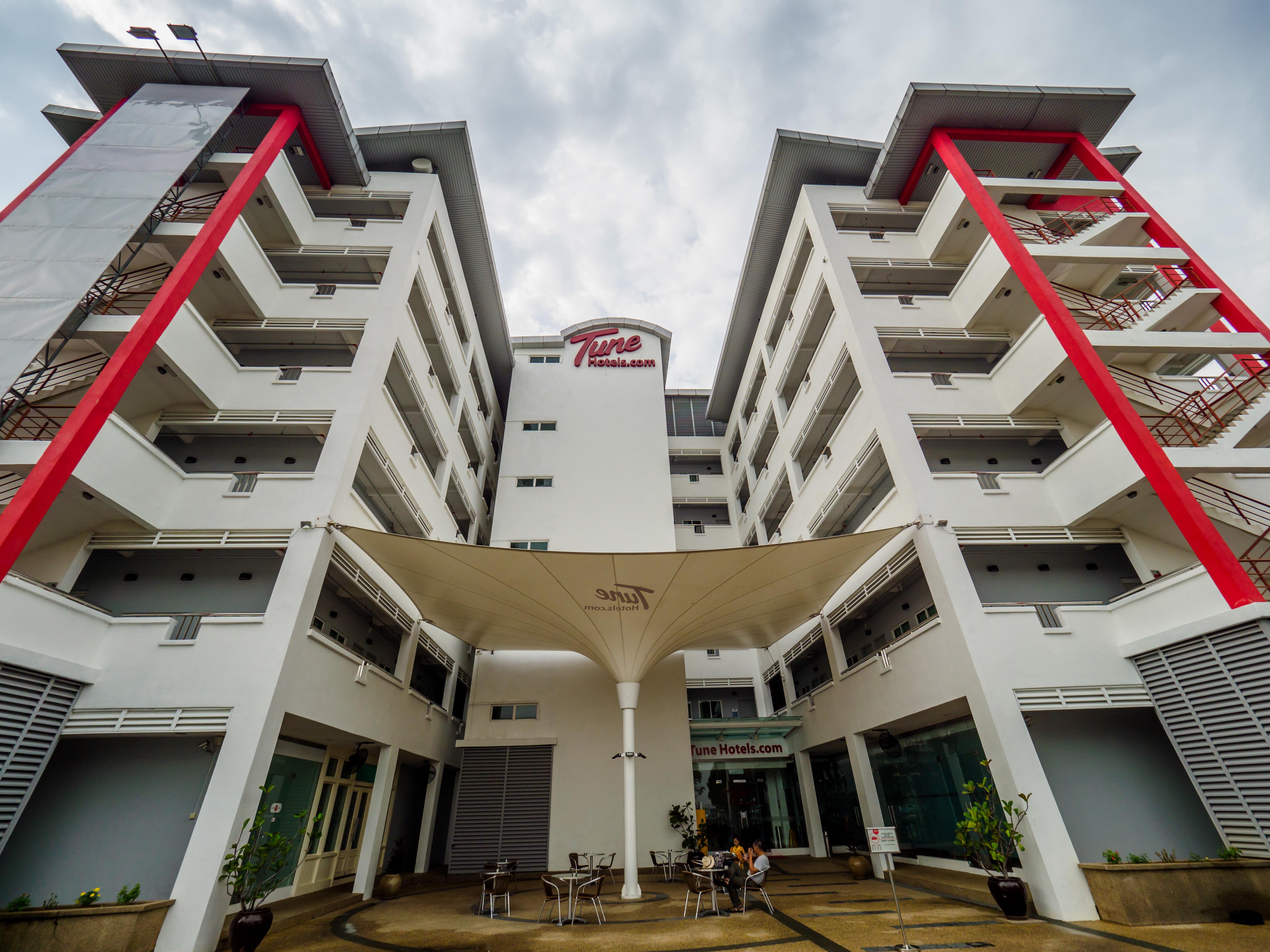 Tune Hotel Klia Aeropolis Sepang Exterior photo